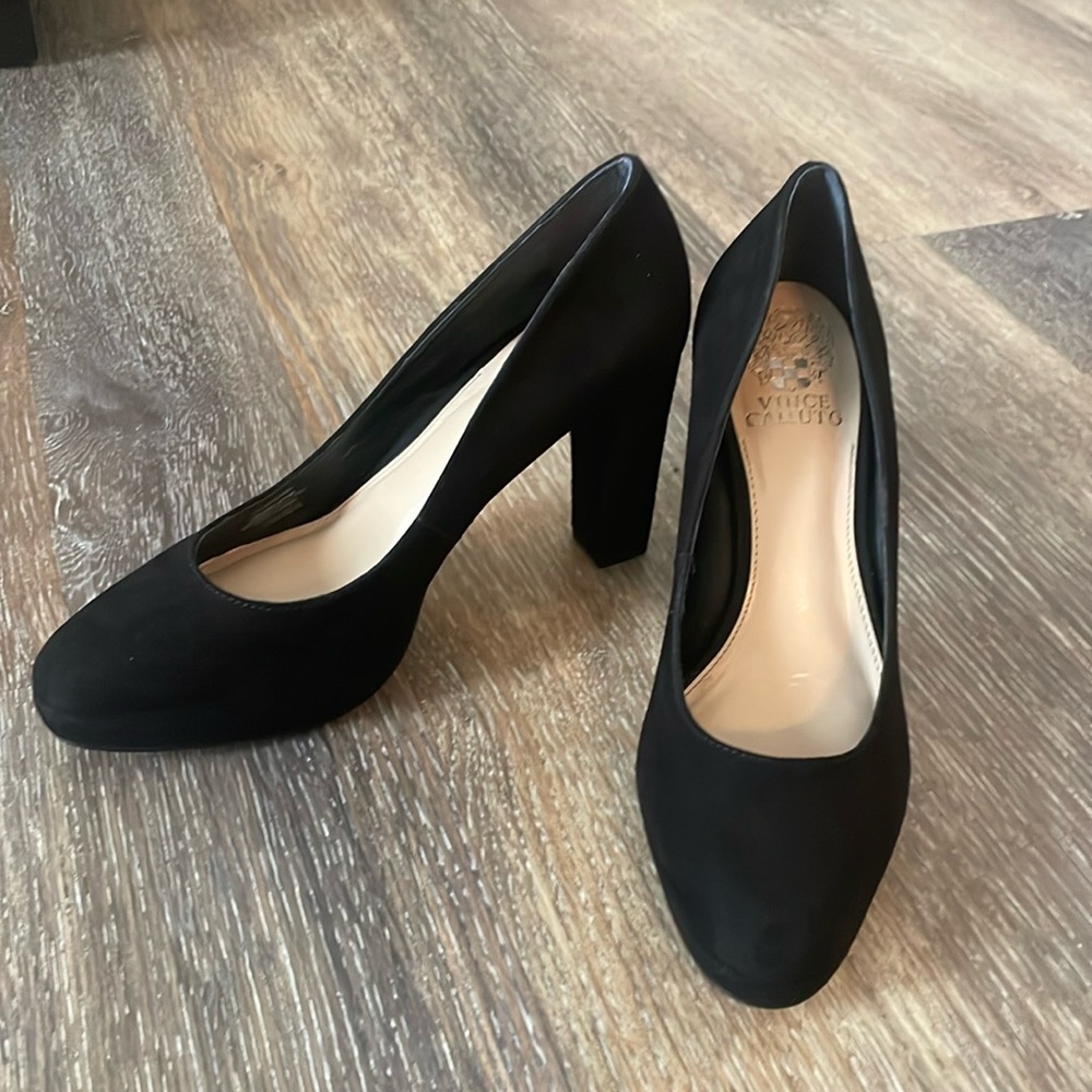 Vince Camuto Halria Platform Pump